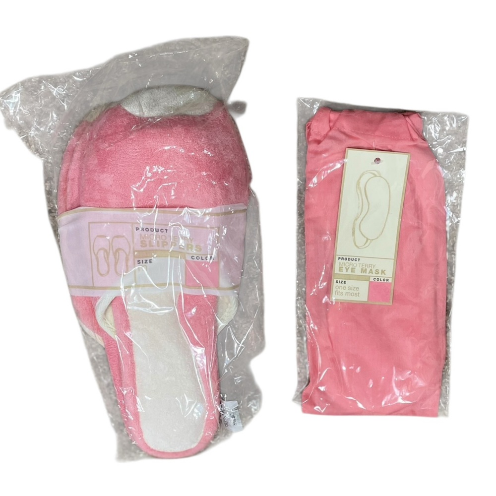 NWT Bath & Body Works Micro Terry Slippers and Matching Eye Mask